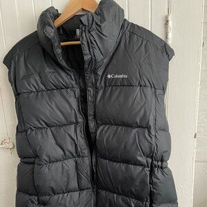 Columbia Winter Vest - Black Tapered Puffer Vest - Women's Size XL